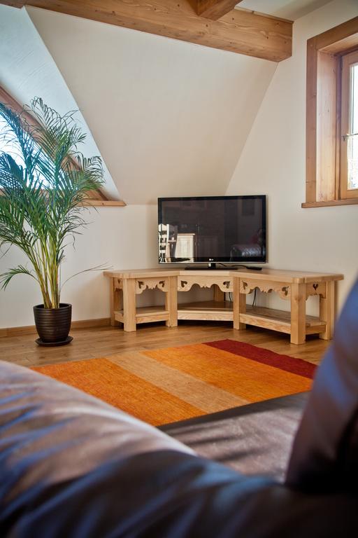 Dom Pod Smokami Apartment Буковина Татжанска Екстериор снимка